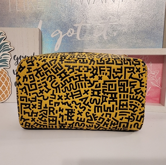 Coach Disney Mickey Mouse X Keith Haring Small make up bag - Picture 2 of 11